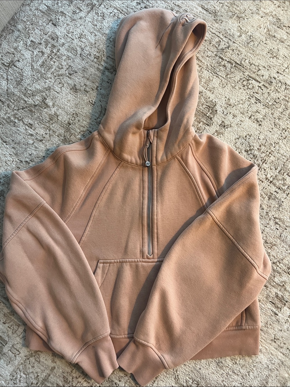 Lululemon Scuba Hoodie - Small